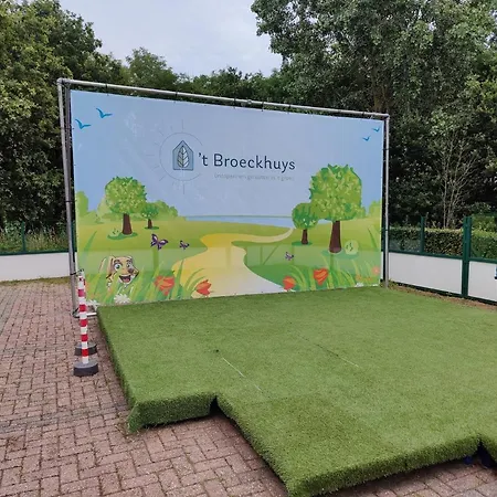 Holiday home Strandhuisje Op Nabij Nijmegen